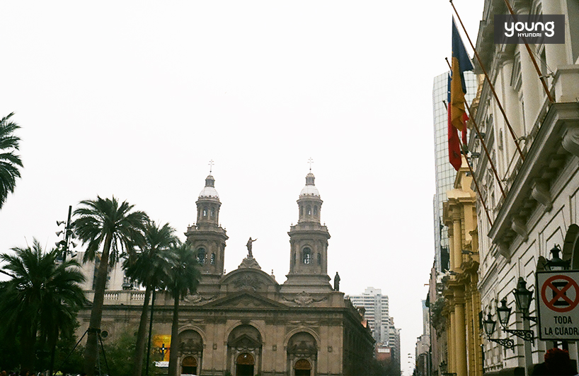 ▲ 산티아고의 대표적인 관광지, 아르마스 광장(Plaza de Armas)
