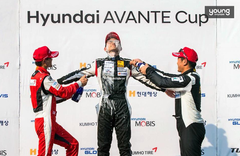 ▲ '2018 Hyundai Avante Cup Series Masters Race' 제 4 Round 우승을 거머쥔 카레이서 최광빈 선수 (사진 제공: 최광빈 선수)